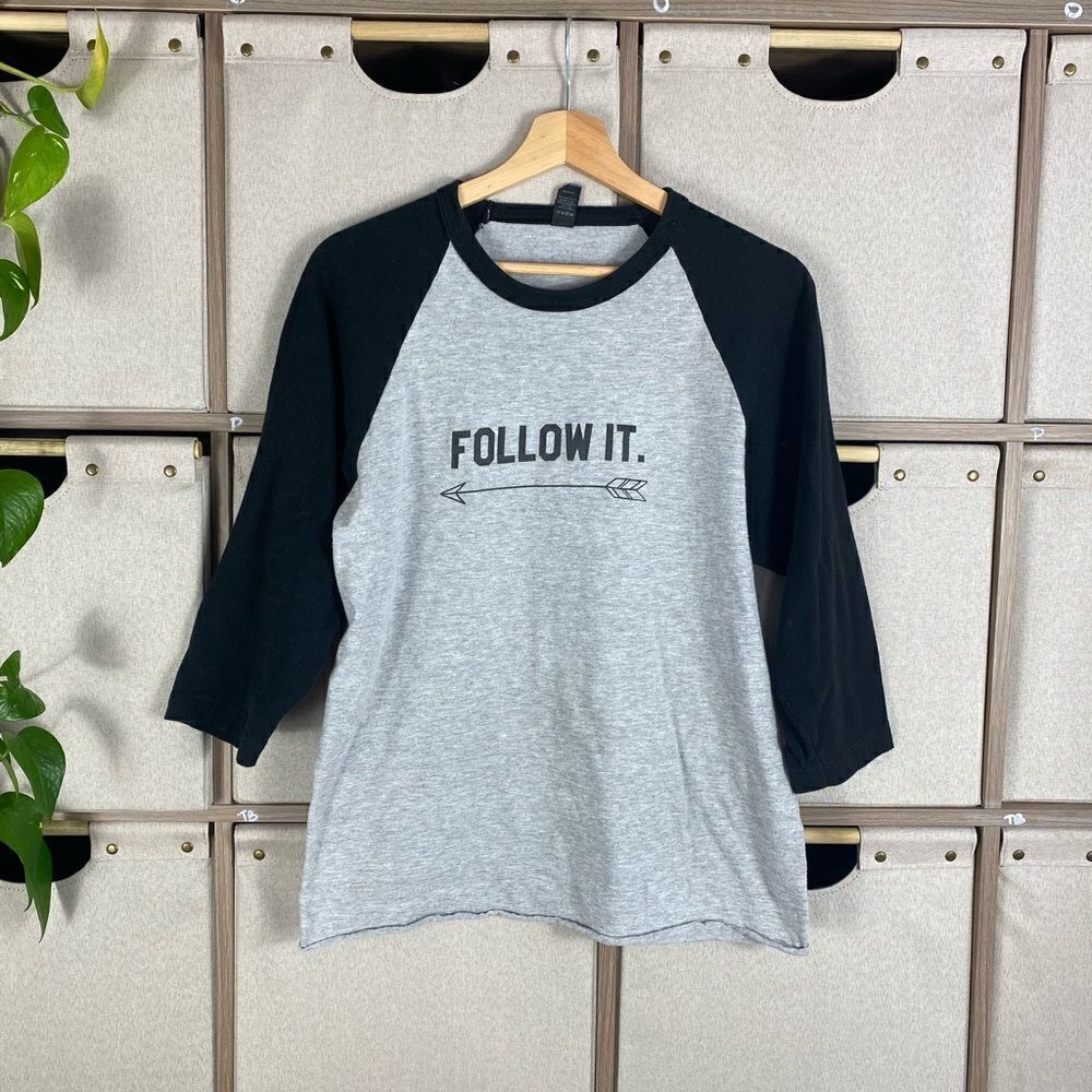 Kacey Musgraves arrow baseball tee 3/4 sleeve